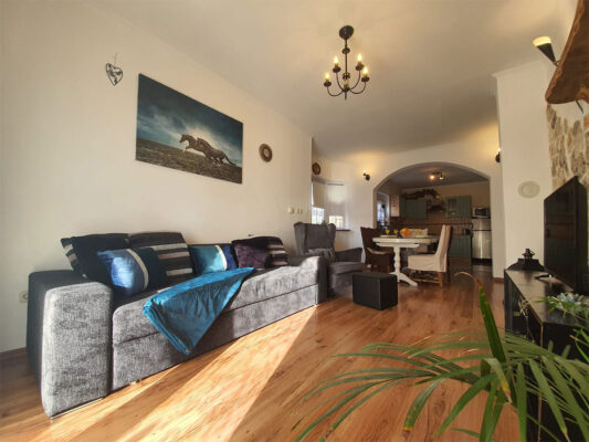 Angir Apartments in Brodarica Close to the Beach and Sea